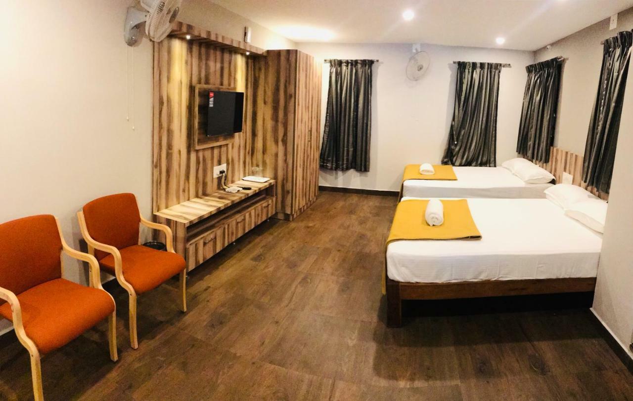 Sharada Residency Hotel Somvarpet Exterior photo