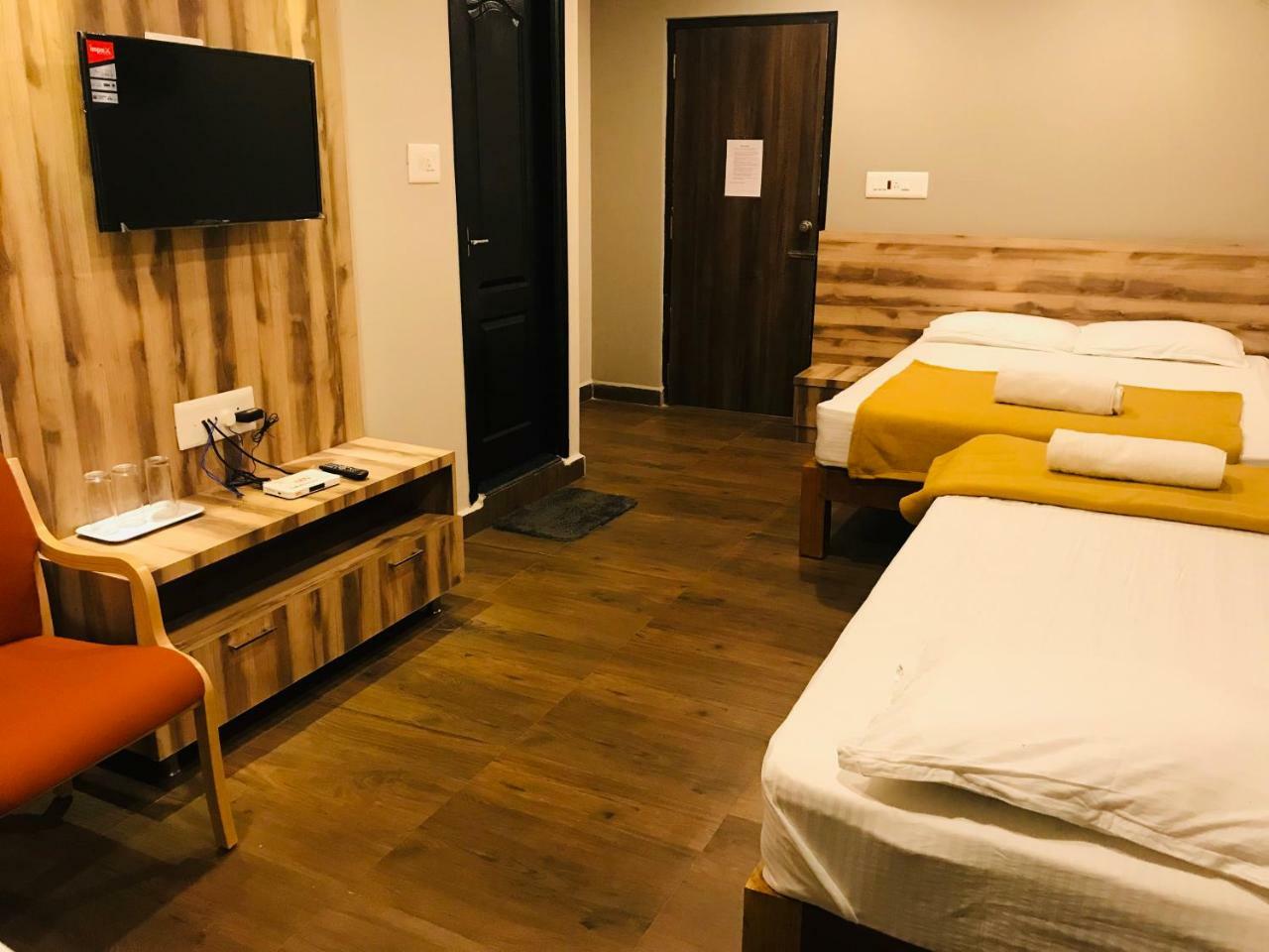 Sharada Residency Hotel Somvarpet Exterior photo