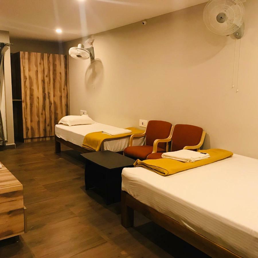 Sharada Residency Hotel Somvarpet Exterior photo